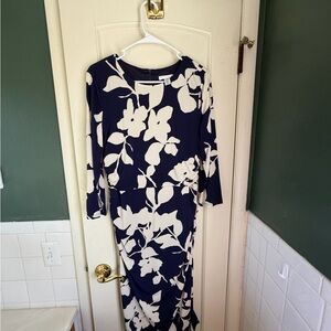 London Times Navy and Cream Floral Dress